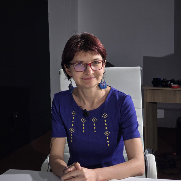 Portrait picture of Gabriela Solomon